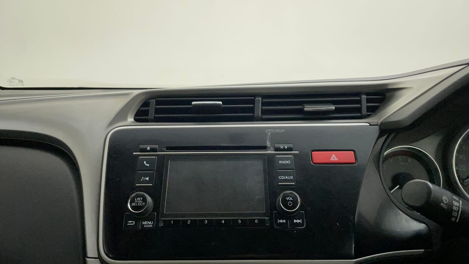 Used 2014 Honda City V Diesel Diesel Manual top_features Integrated (in-dash) music system