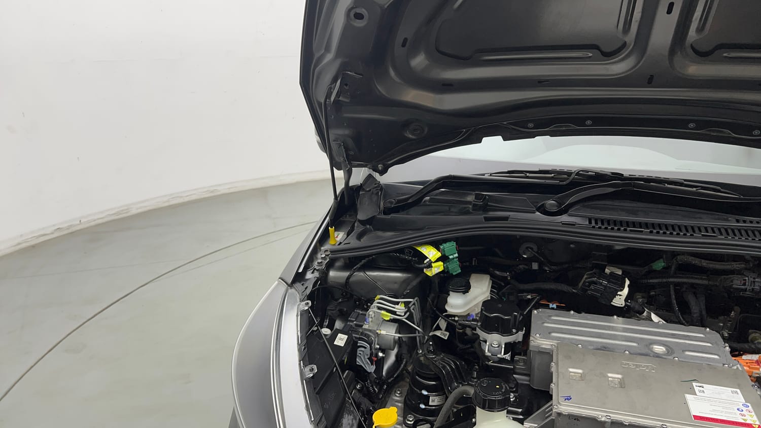 Used 2026 Tata Tiago EV XT Medium Range Electric Automatic engine ENGINE RIGHT SIDE HINGE & APRON VIEW