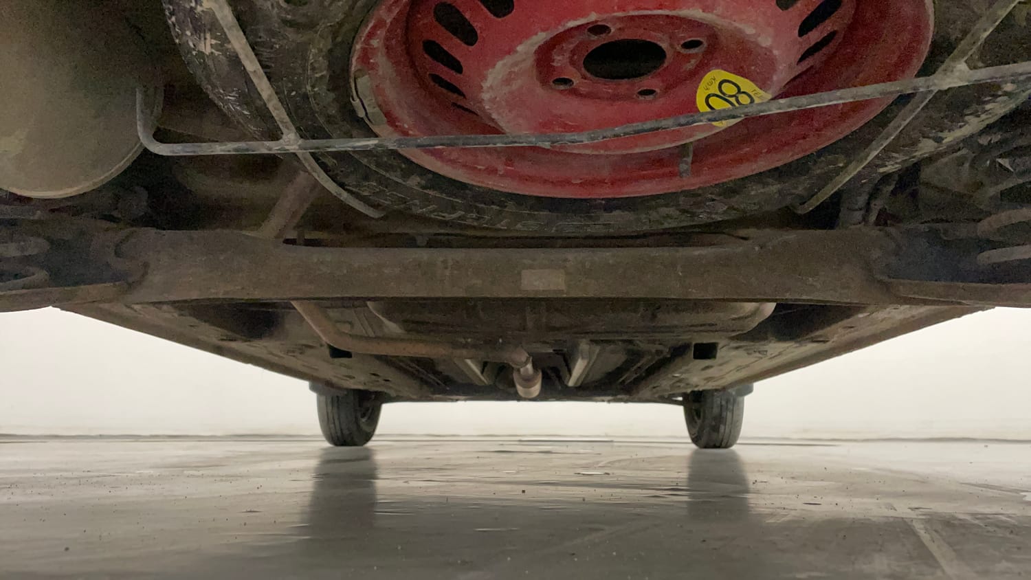 Used 2021 Renault Triber RXE Petrol Manual extra REAR UNDERBODY VIEW (TAKEN FROM REAR)