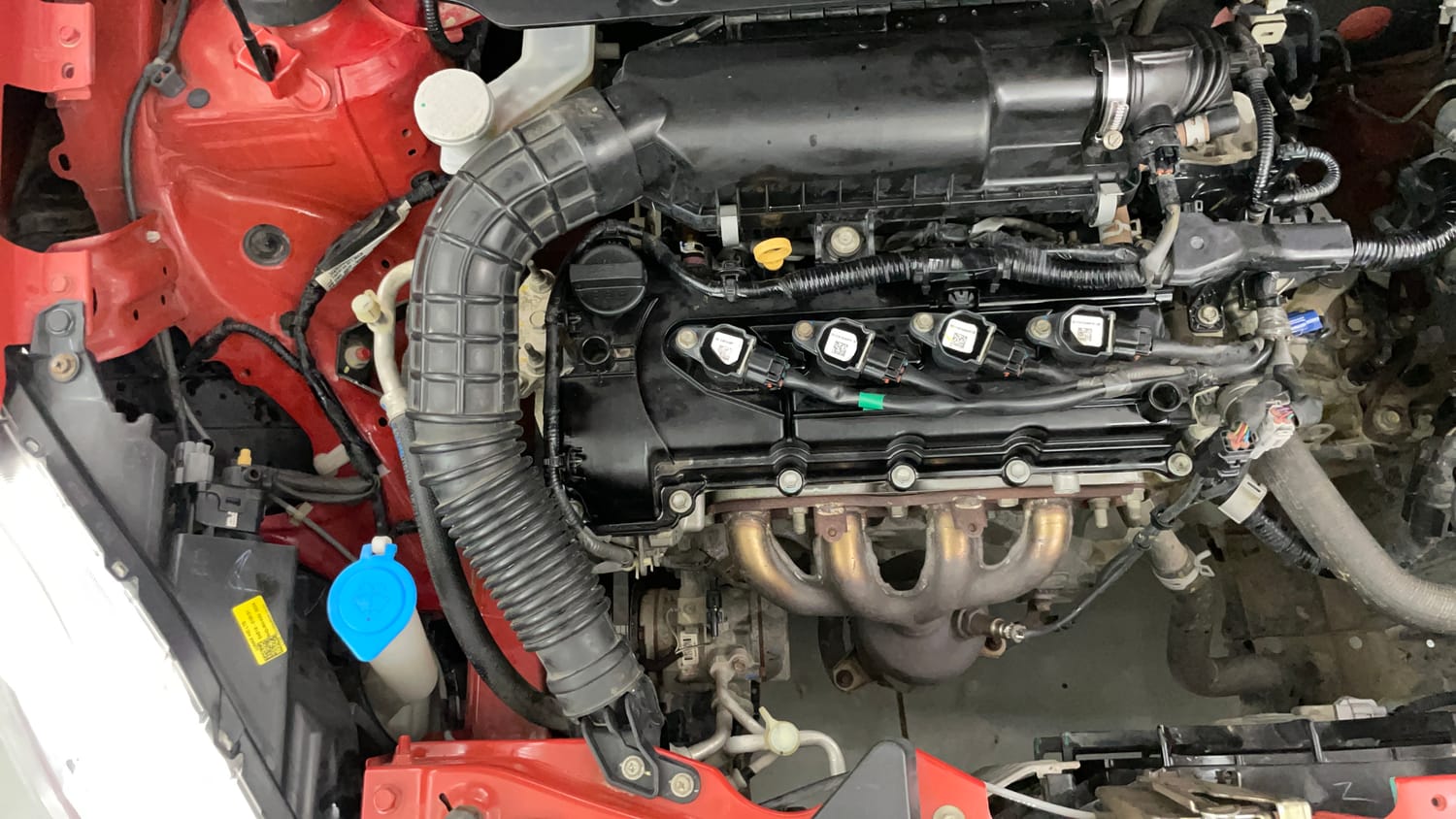 Used 2019 Maruti Suzuki Swift LXi Petrol Manual engine ENGINE RIGHT SIDE VIEW