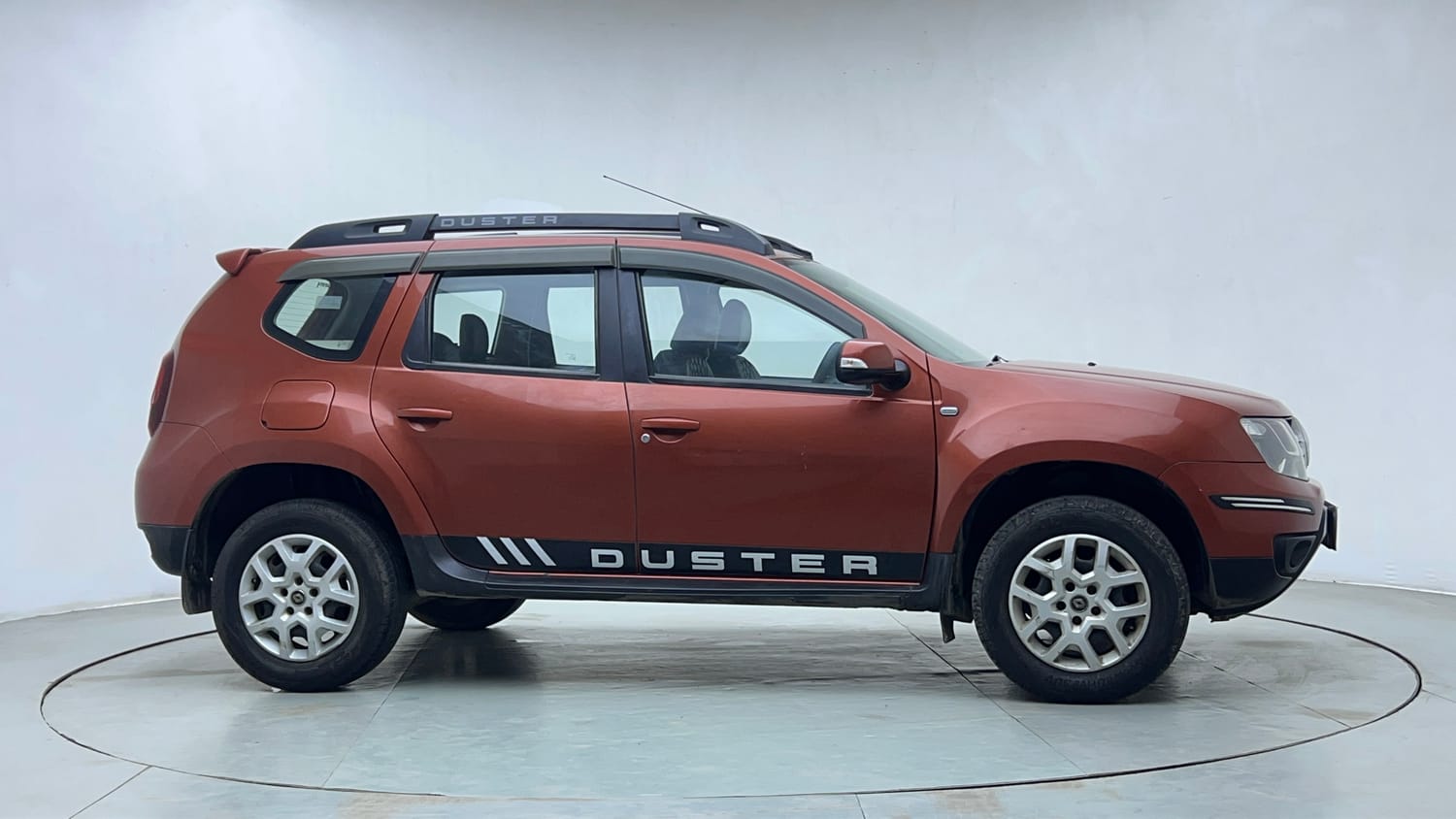 Used 2018 Renault Duster RXL Petrol Petrol Manual exterior RIGHT SIDE VIEW