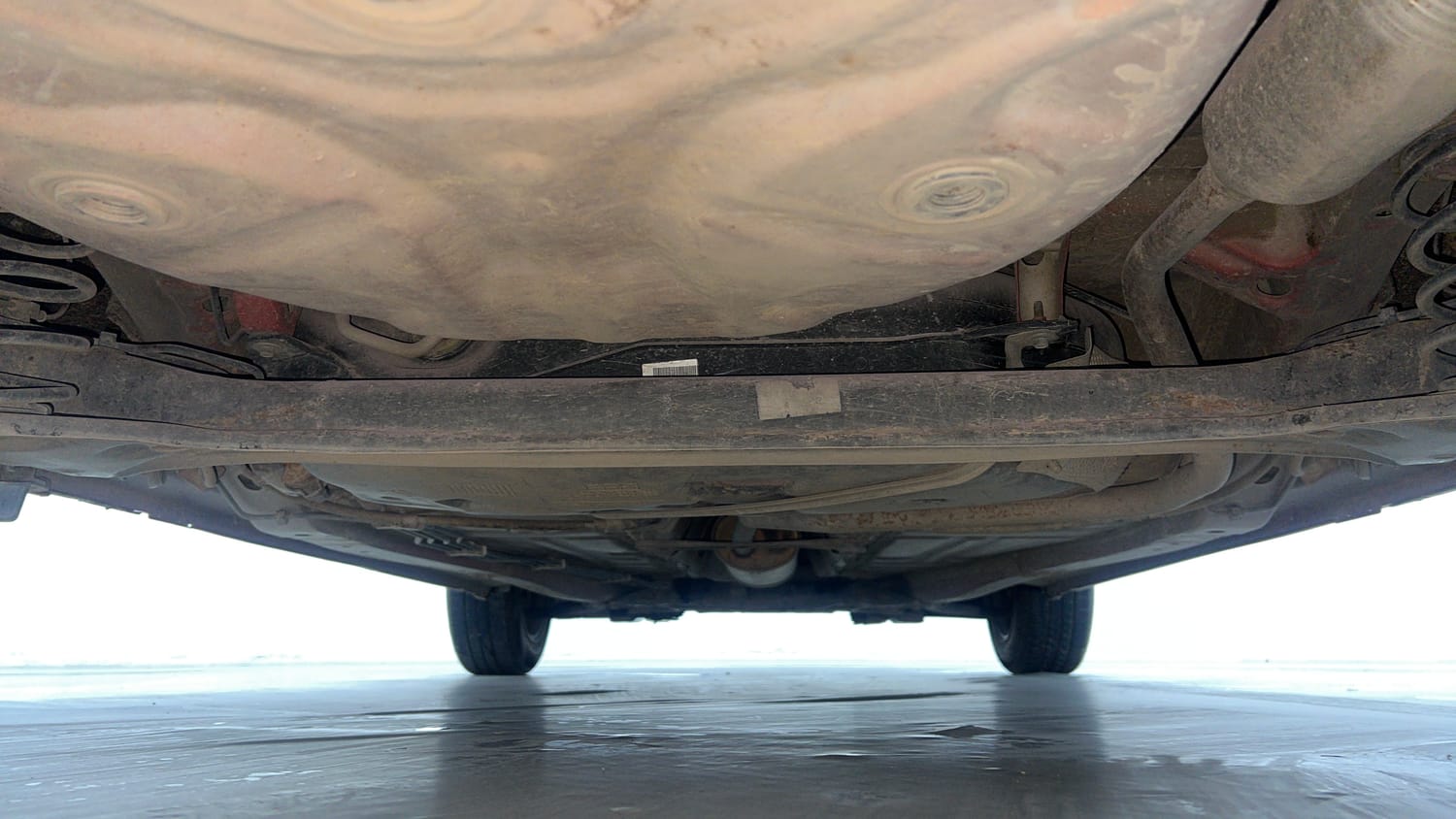 Used 2015 Maruti Suzuki Baleno Delta 1.2 Petrol Manual extra REAR UNDERBODY VIEW (TAKEN FROM REAR)