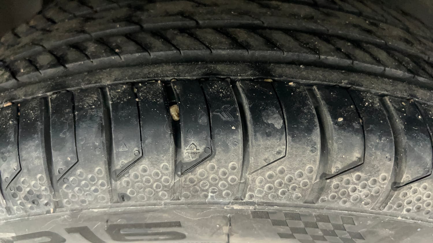Used 2021 Tata Nexon XM Petrol Manual tyres RIGHT REAR TYRE TREAD VIEW