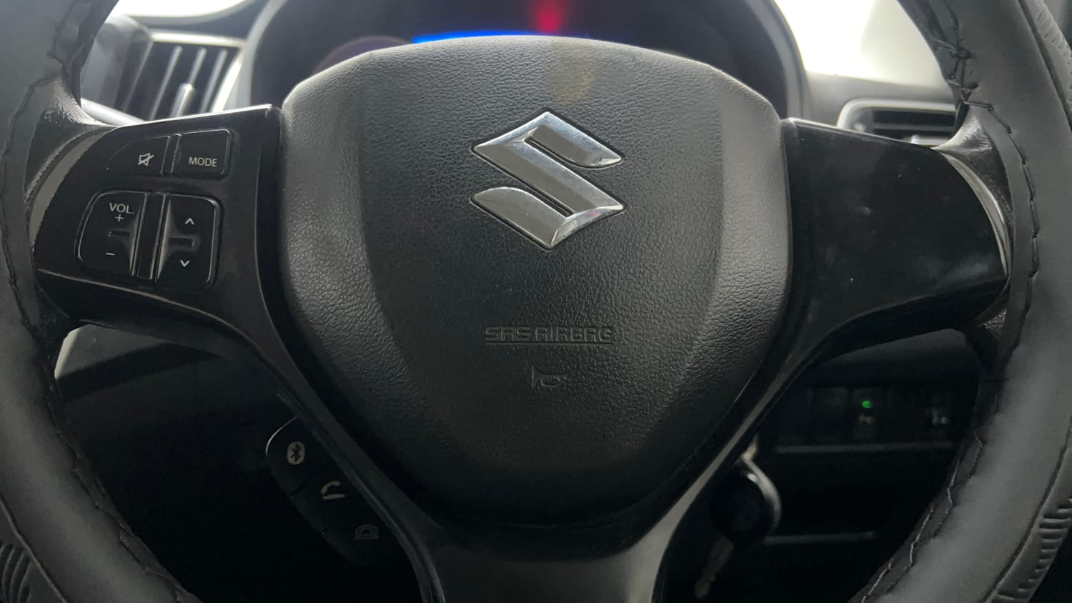 Used 2015 Maruti Suzuki Baleno Delta 1.2 Petrol Manual top_features Airbags