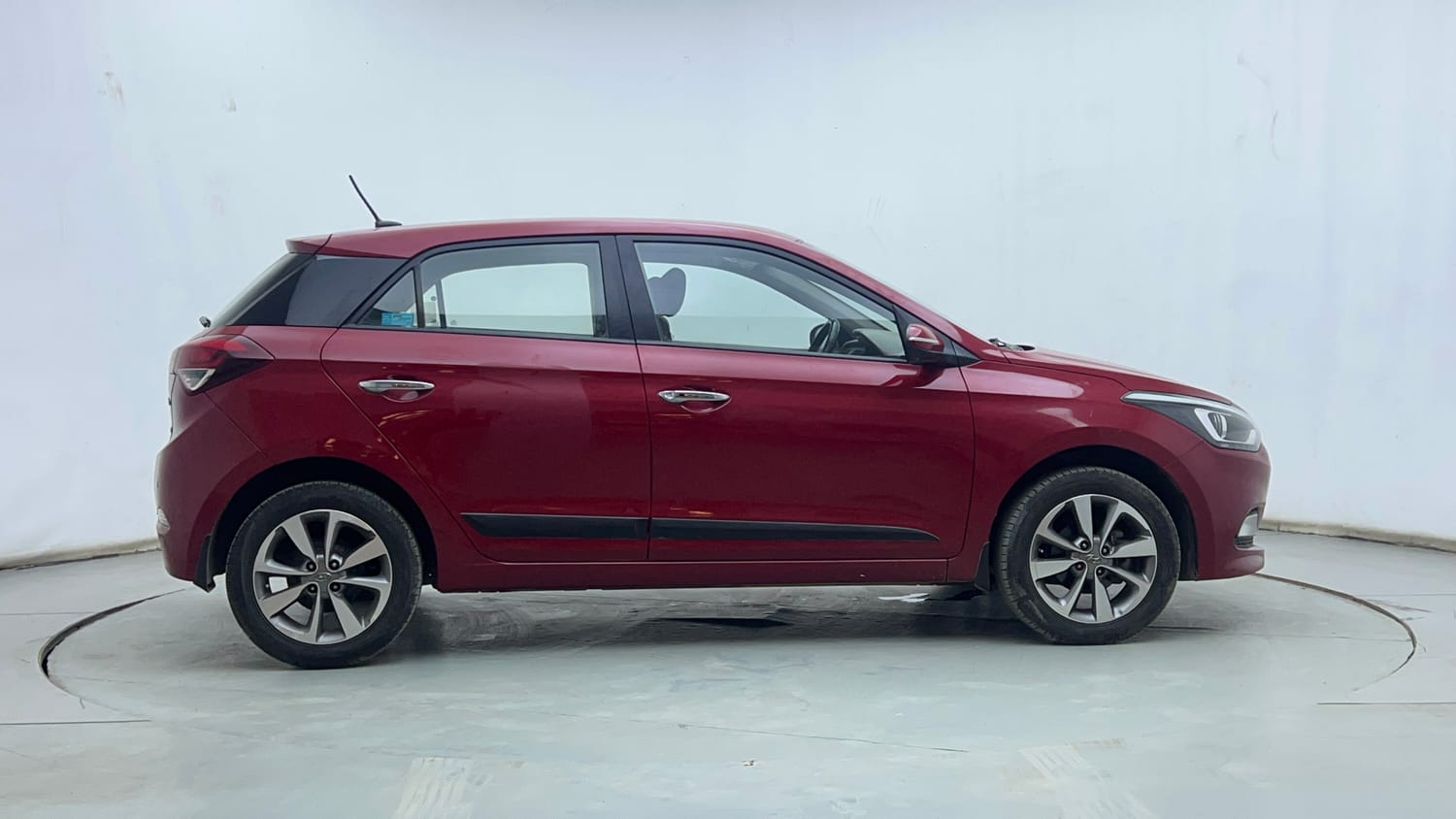 Used 2017 Hyundai Elite i20 Asta 1.2 Petrol Manual exterior RIGHT SIDE VIEW