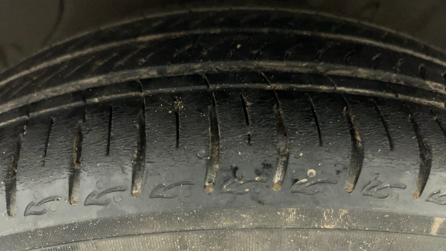 Used 2024 Hyundai Grand i10 Nios Sportz 1.2 Kappa CNG Cng Manual tyres LEFT FRONT TYRE TREAD VIEW