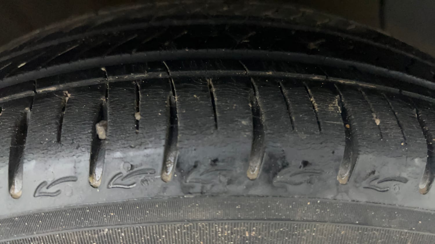 Used 2024 Hyundai Grand i10 Nios Sportz 1.2 Kappa CNG Cng Manual tyres RIGHT FRONT TYRE TREAD VIEW