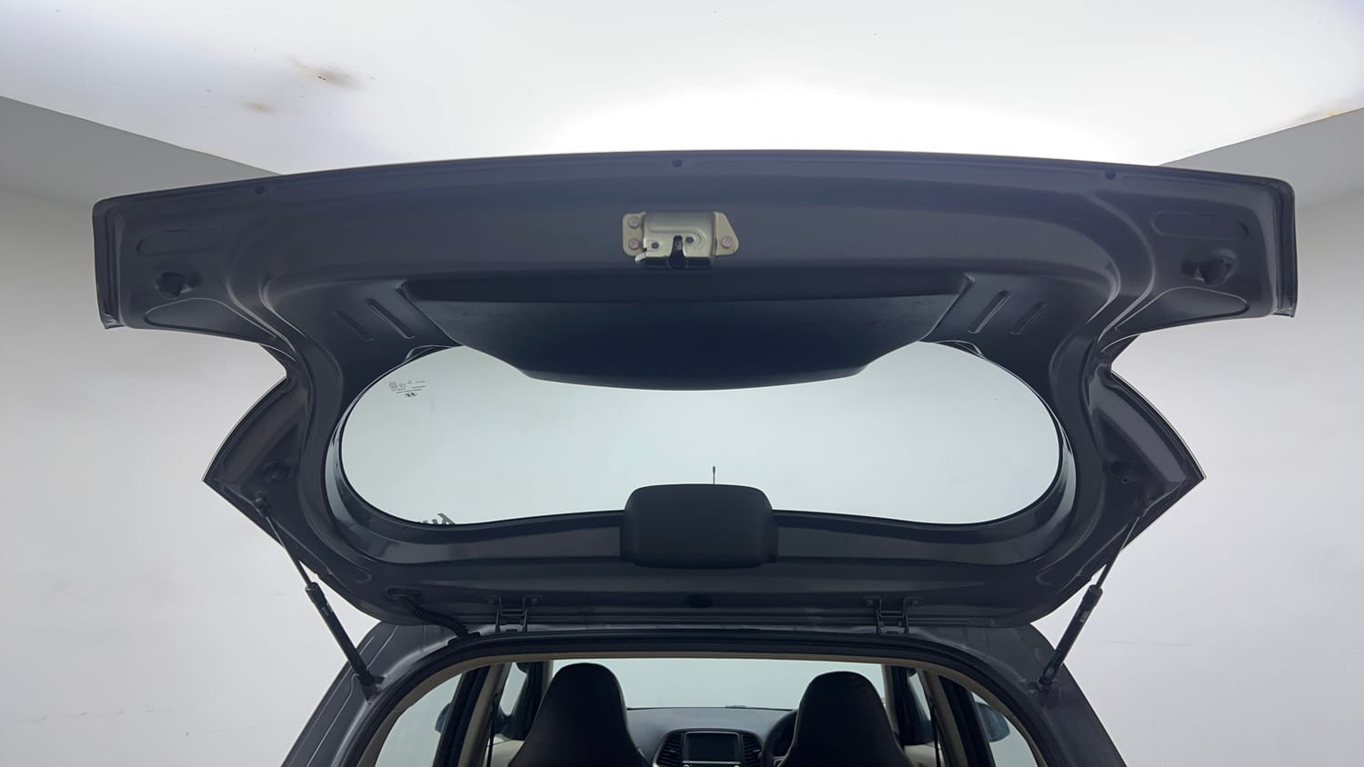 Used 2022 Hyundai Santro Sportz Petrol Manual interior DICKY DOOR OPEN VIEW