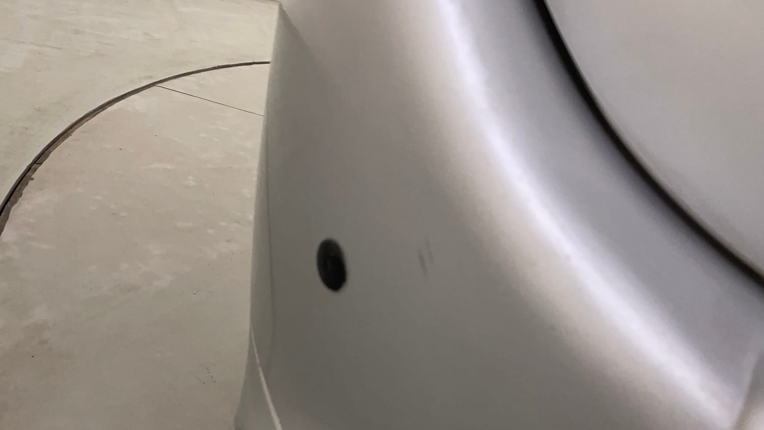 Used 2016 Mahindra XUV500 W4 Diesel Manual dents MINOR SCRATCH