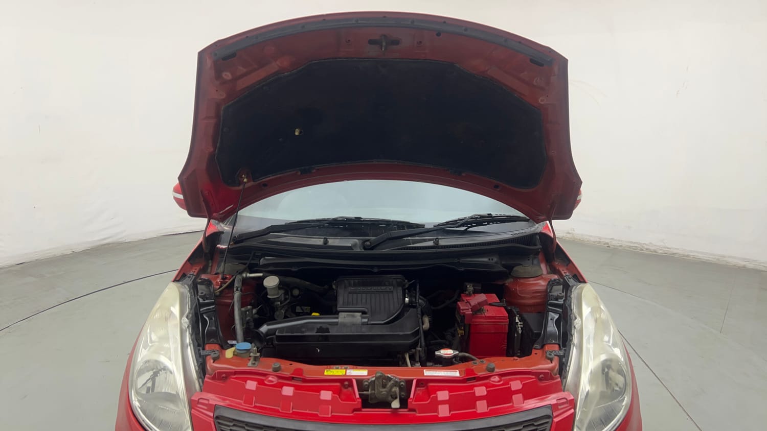 Used 2015 Maruti Suzuki Swift VXi Petrol Manual engine ENGINE & BONNET OPEN FRONT VIEW