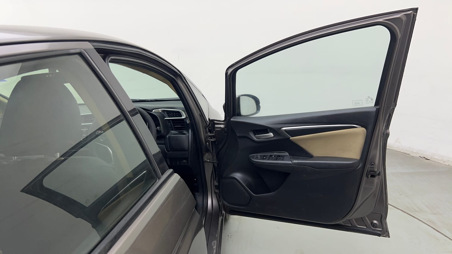 Used 2015 Honda Jazz V AT Petrol Petrol Automatic interior RIGHT FRONT DOOR OPEN VIEW