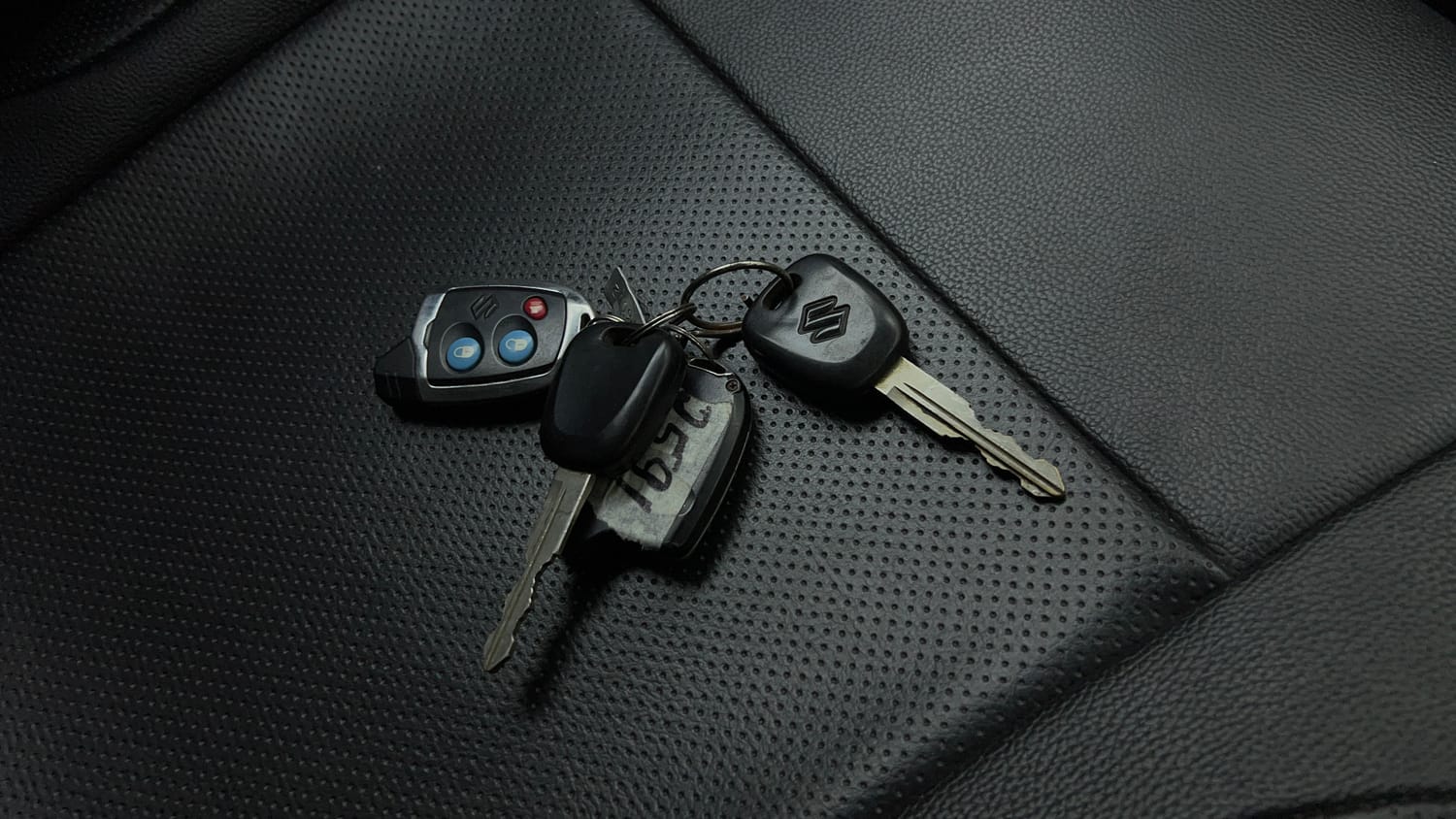 Used 2016 Maruti Suzuki Wagon R LXI Petrol Manual extra CAR KEY VIEW