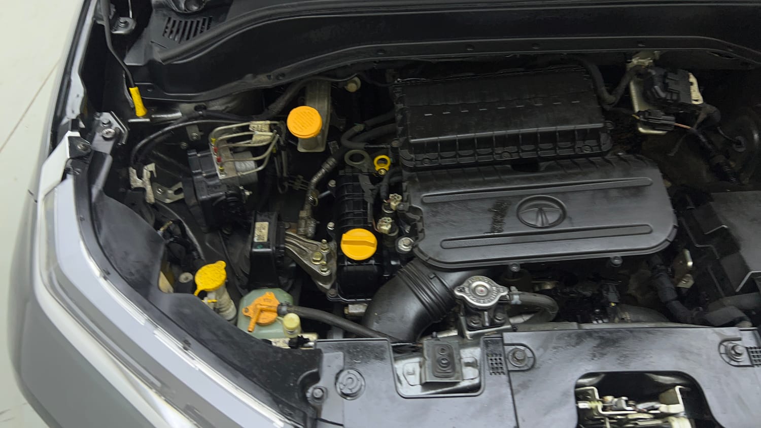Used 2022 Tata Punch Accomplished AMT Petrol Automatic engine ENGINE RIGHT SIDE VIEW