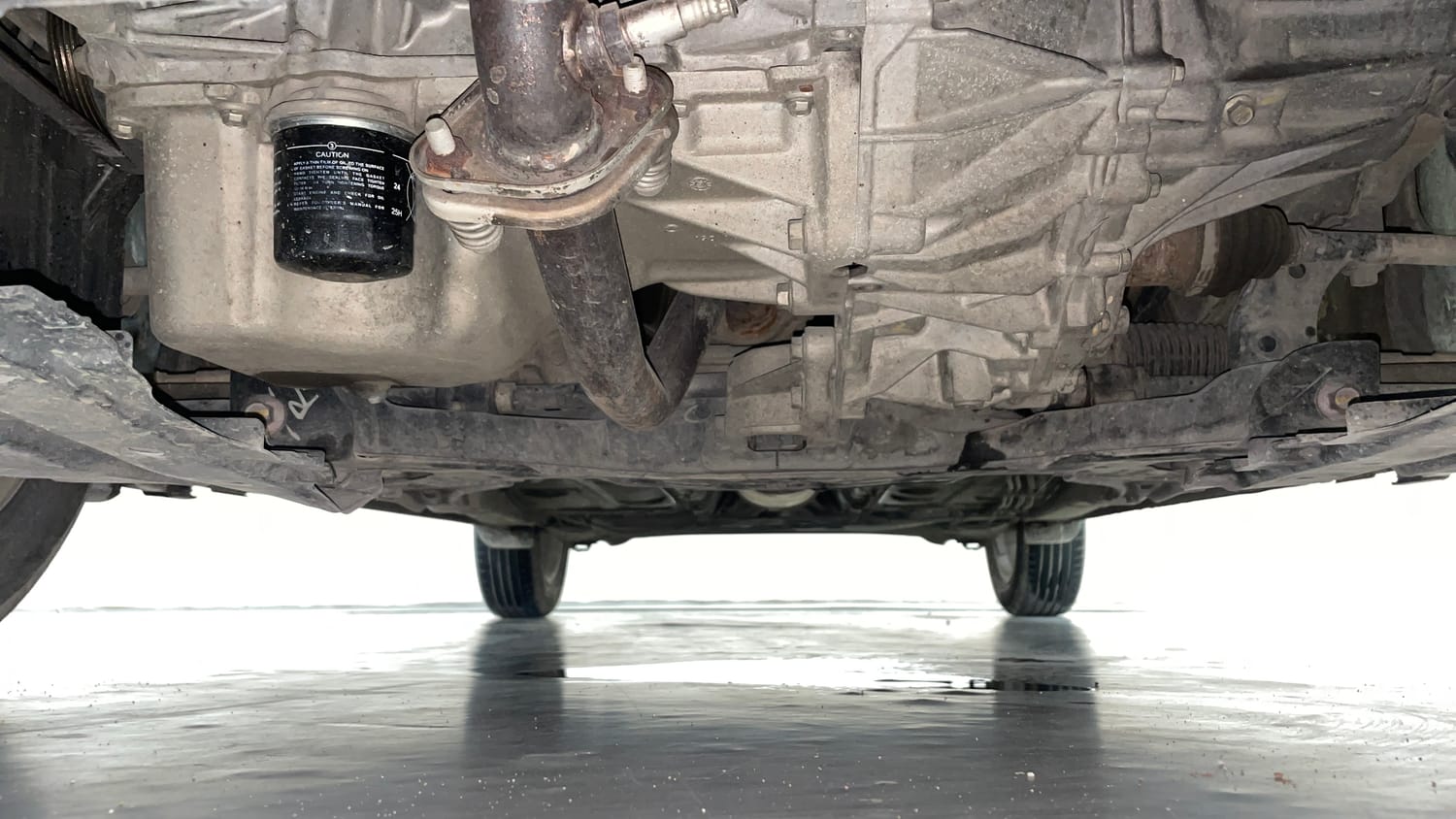 Used 2019 Maruti Suzuki Swift ZXi AMT Petrol Automatic extra FRONT LEFT UNDERBODY VIEW