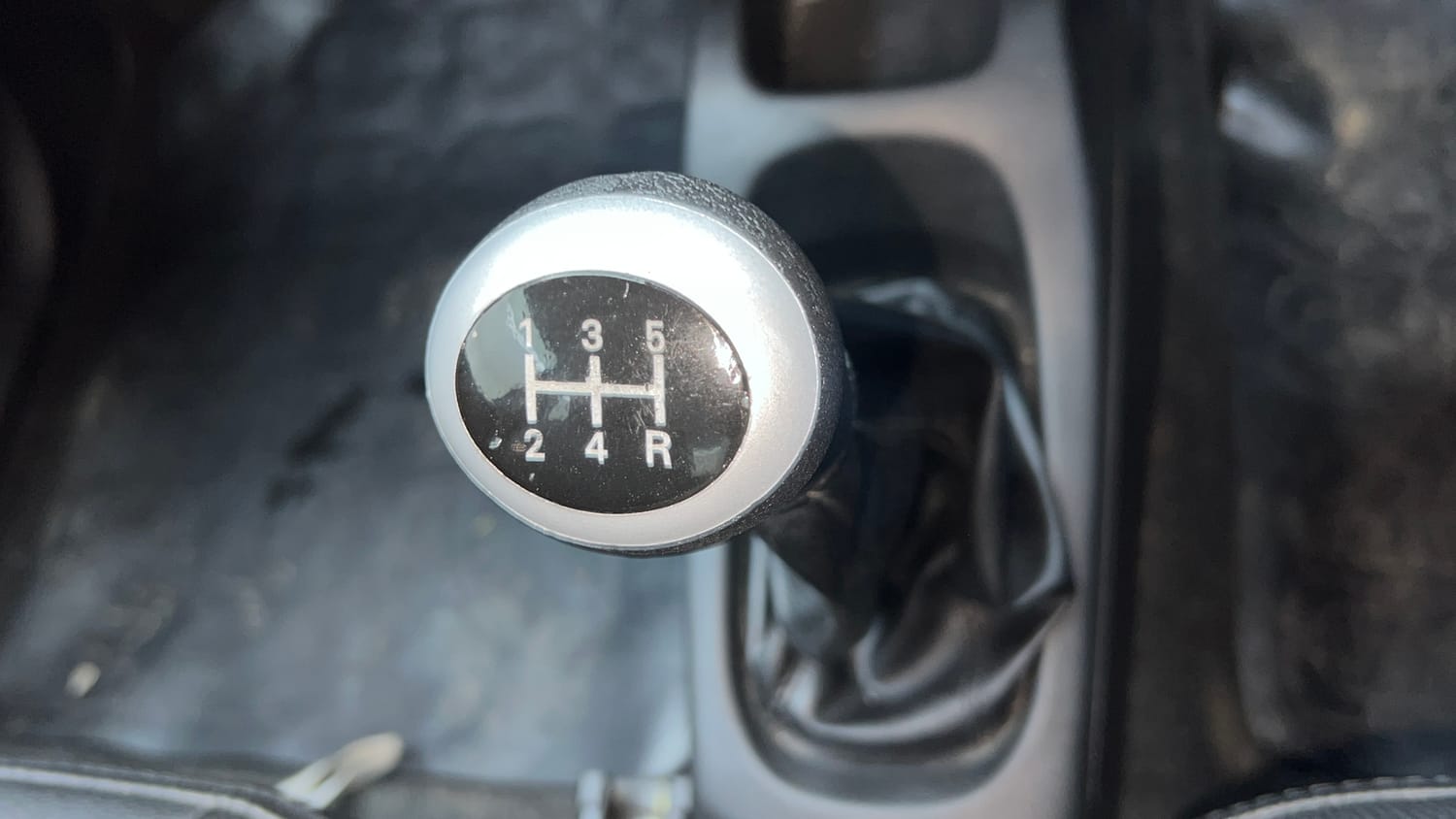 Used 2016 Maruti Suzuki Wagon R LXI Petrol Manual interior GEAR  KNOB VIEW