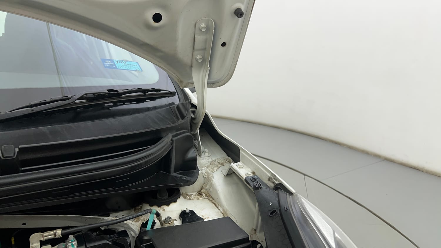 Used 2024 Hyundai Grand i10 Nios Sportz 1.2 Kappa CNG Cng Manual engine ENGINE LEFT SIDE HINGE & APRON VIEW
