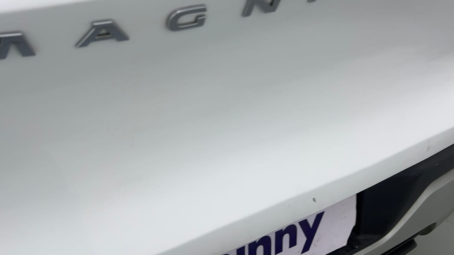 Used 2022 Nissan Magnite XE Petrol Manual dents MINOR DENT