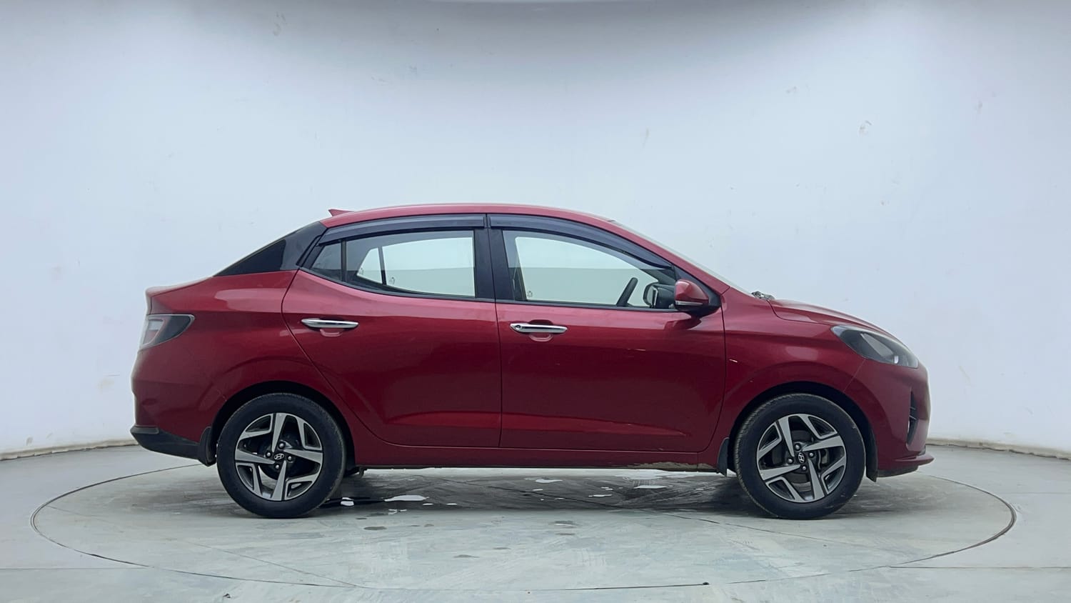 Used 2020 Hyundai Aura SX 1.2 Petrol Petrol Manual exterior RIGHT SIDE VIEW