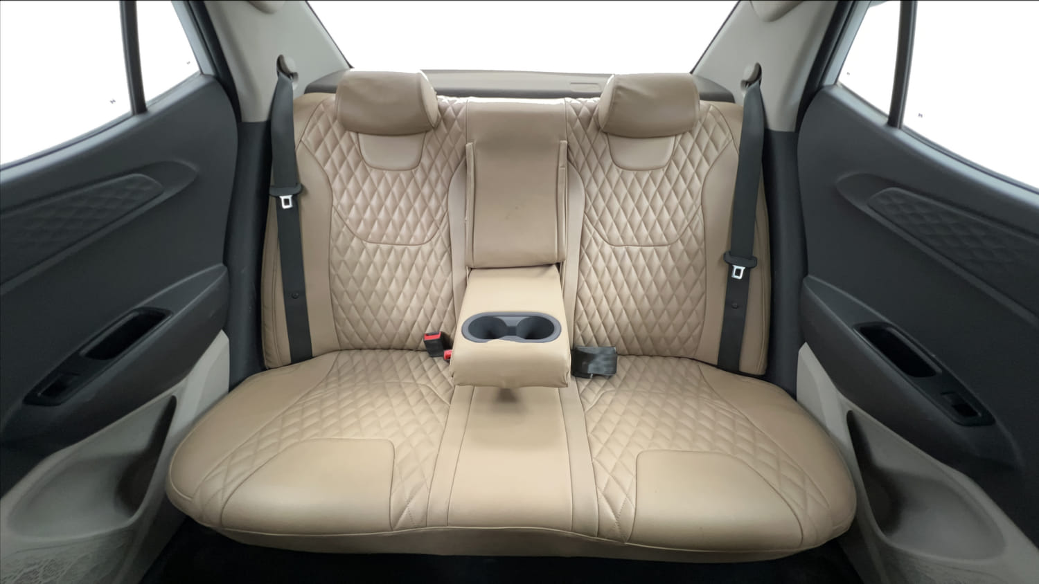 Used 2023 Hyundai Aura SX 1.2 CNG Cng Manual interior REAR SEAT CONDITION VIEW