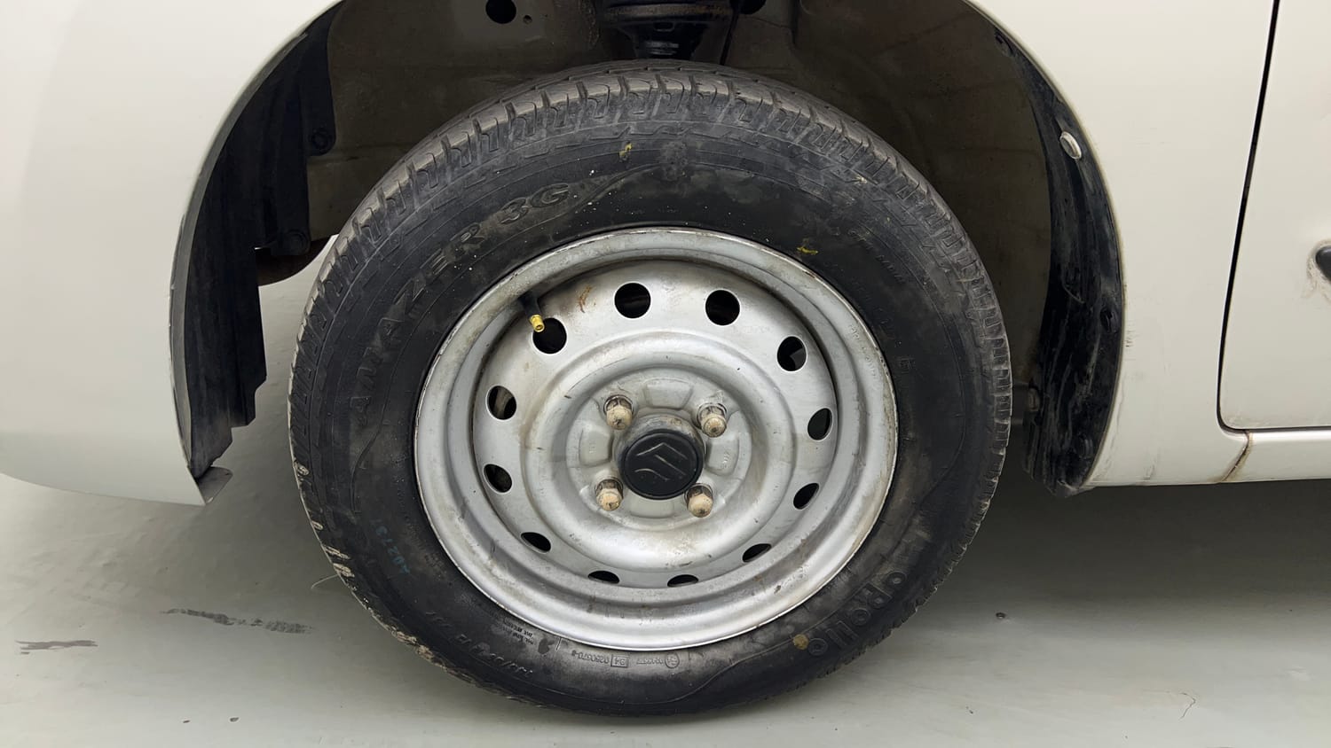 Used 2016 Maruti Suzuki Wagon R LXI Petrol Manual tyres LEFT FRONT TYRE RIM VIEW