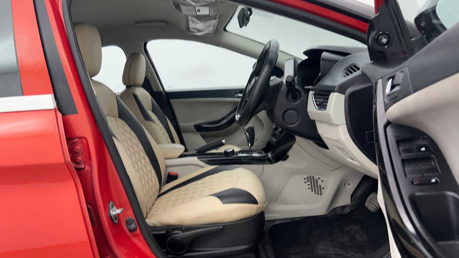 Used 2021 Tata Nexon XZA Plus Petrol Automatic interior RIGHT SIDE FRONT DOOR CABIN VIEW