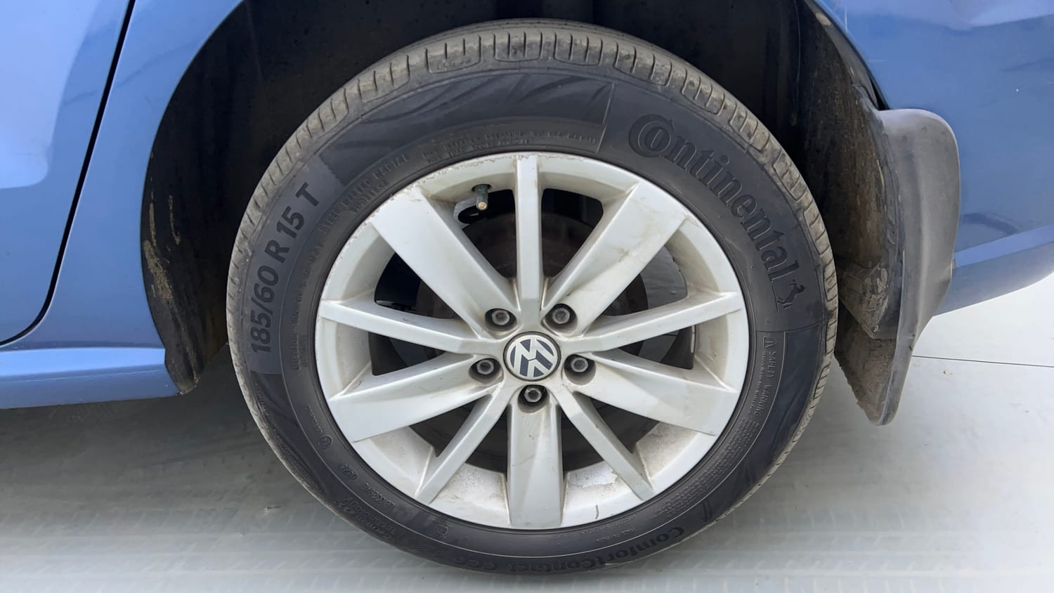 Used 2017 Volkswagen Ameo Highline1.2L (P) Petrol Manual tyres LEFT REAR TYRE RIM VIEW