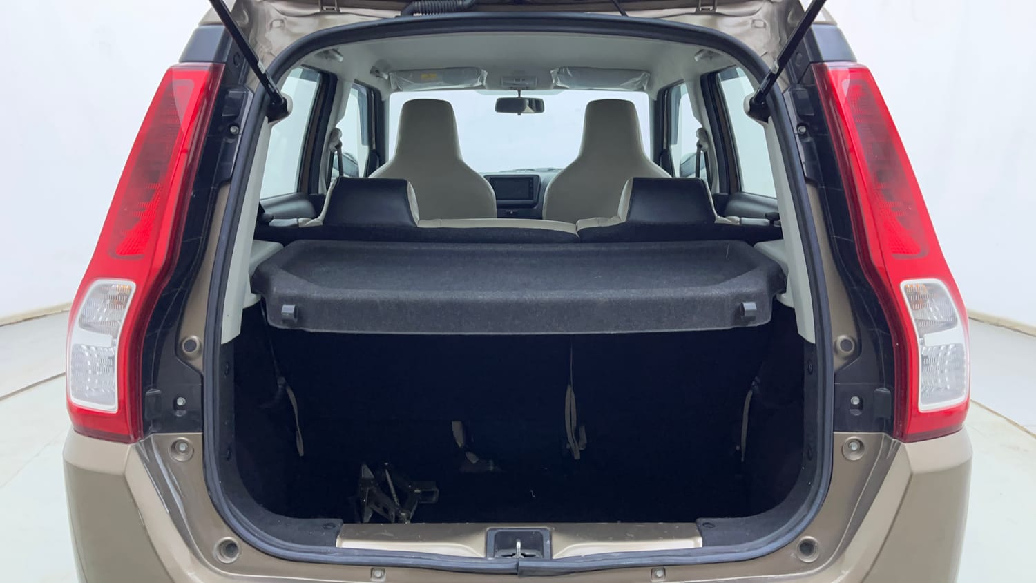 Used 2022 Maruti Suzuki Wagon R ZXi 1.2 Petrol Manual interior DICKY INSIDE VIEW