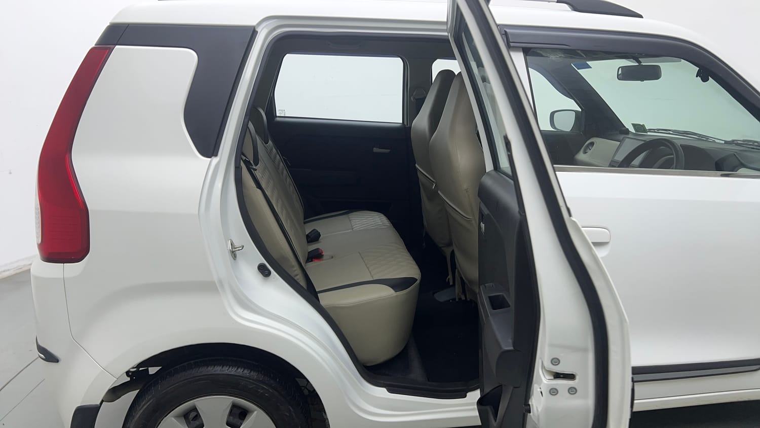 Used 2023 Maruti Suzuki Wagon R VXI 1.0 Petrol Manual interior RIGHT SIDE REAR DOOR CABIN VIEW