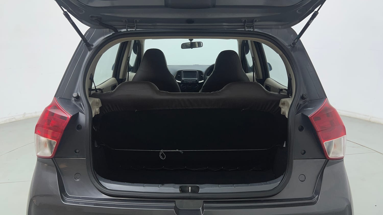 Used 2022 Hyundai Santro Sportz Petrol Manual interior DICKY INSIDE VIEW