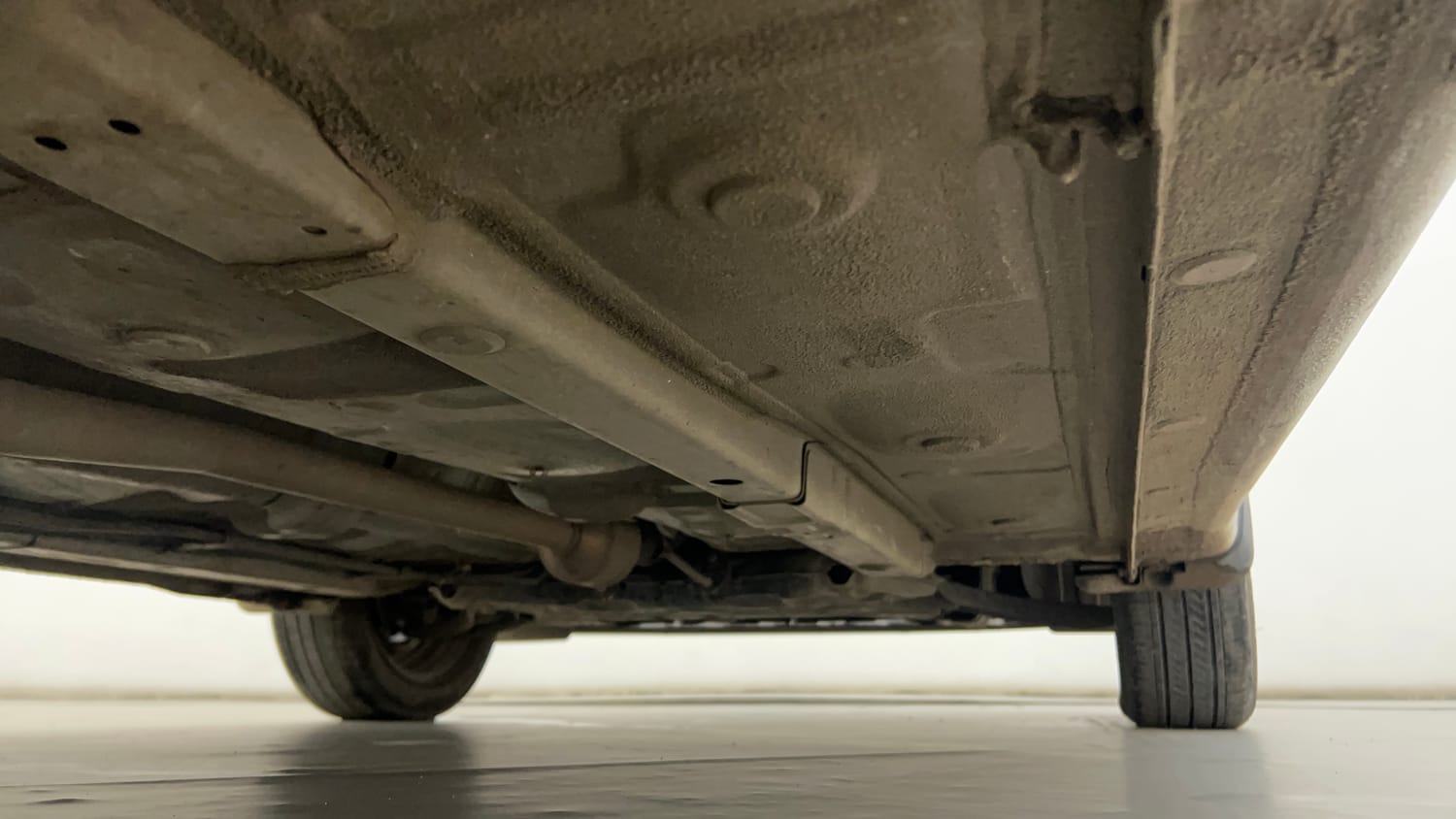 Used 2024 Hyundai Grand i10 Nios Sportz 1.2 Kappa CNG Cng Manual extra REAR RIGHT UNDERBODY VIEW