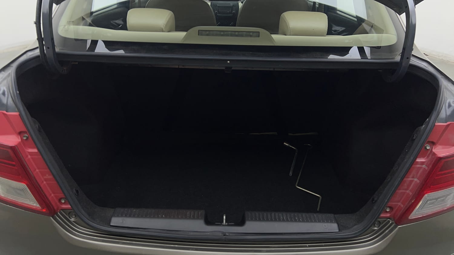 Used 2019 Maruti Suzuki Dzire VXi AMT Petrol Automatic interior DICKY INSIDE VIEW