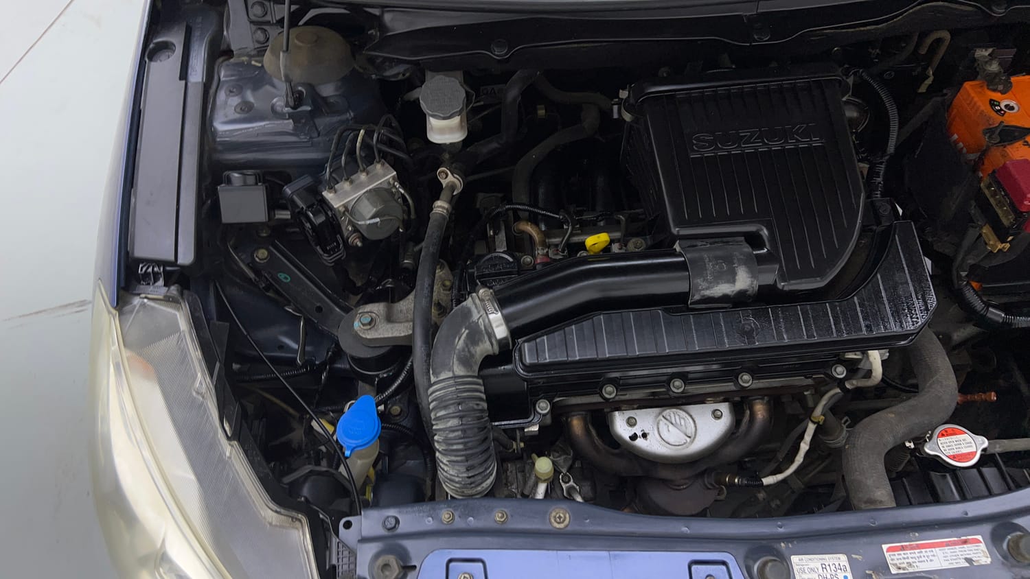 Used 2018 Maruti Suzuki Ciaz Zeta 1.4 AT Petrol Automatic engine ENGINE RIGHT SIDE VIEW