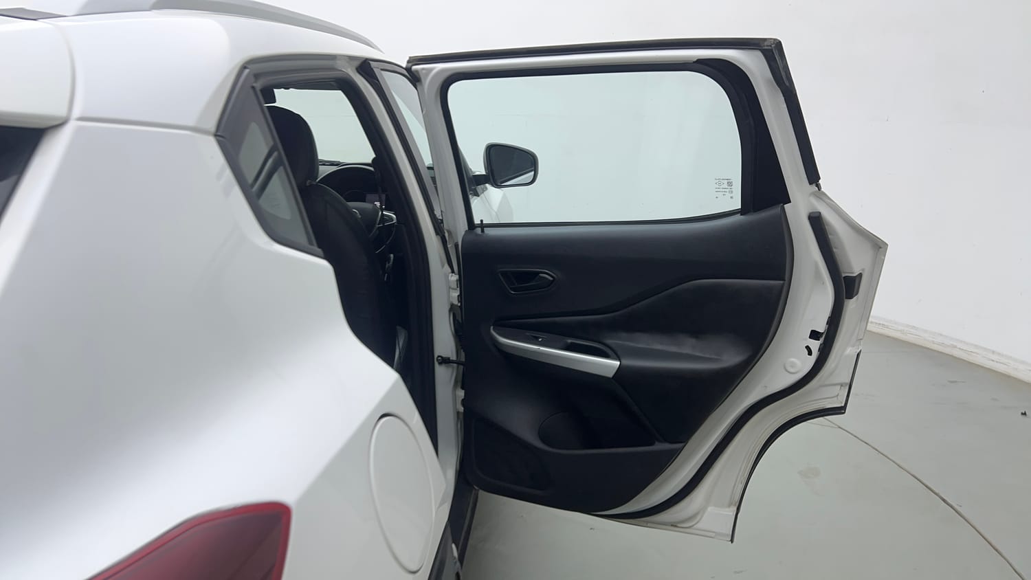 Used 2022 Nissan Magnite XE Petrol Manual interior RIGHT REAR DOOR OPEN VIEW