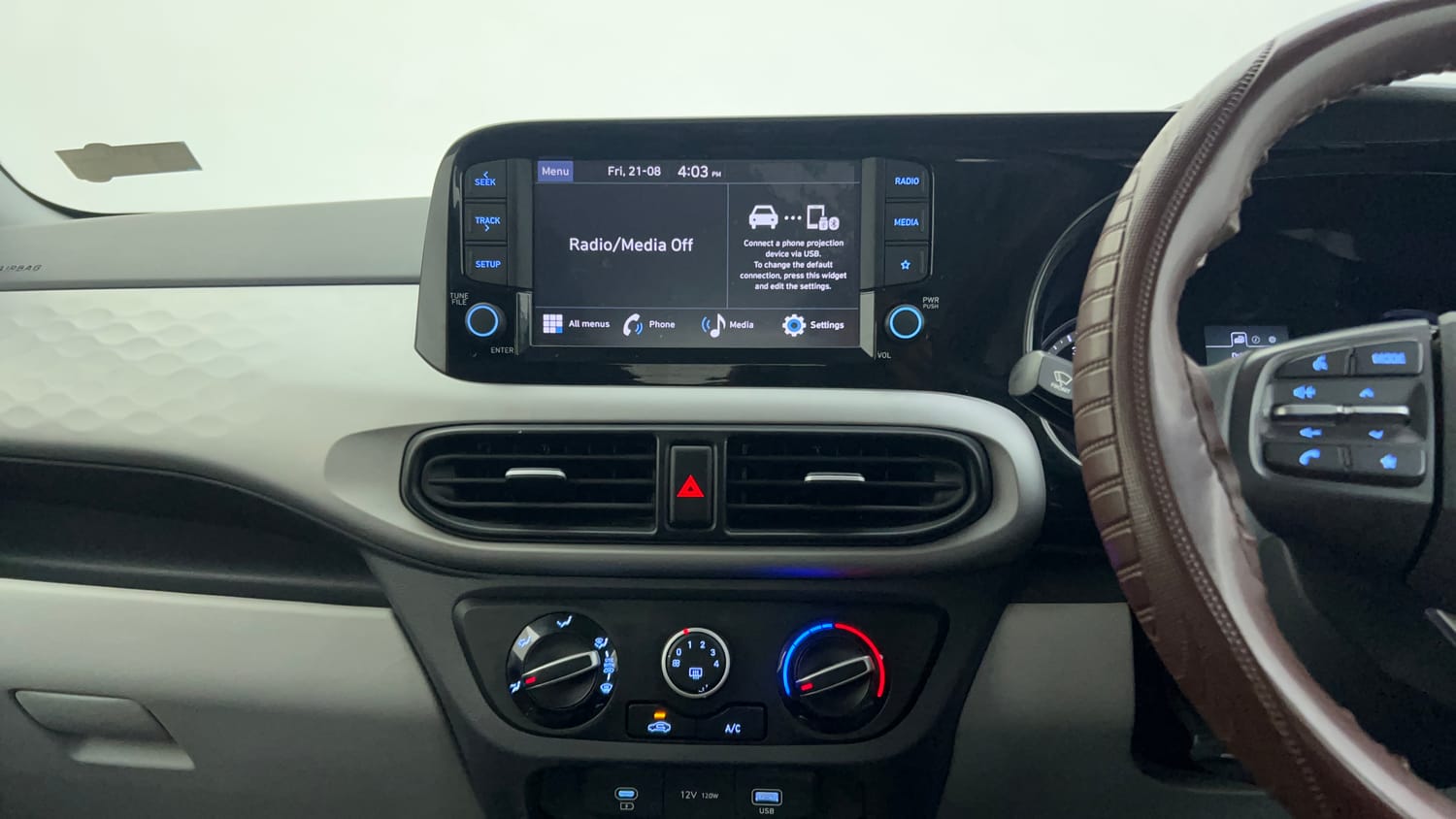 Used 2024 Hyundai Grand i10 Nios Sportz 1.2 Kappa CNG Cng Manual interior MUSIC SYSTEM & AC CONTROL VIEW