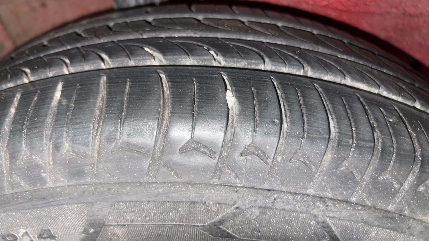 Used 2015 Maruti Suzuki Celerio VXi AMT Petrol Automatic tyres RIGHT REAR TYRE TREAD VIEW