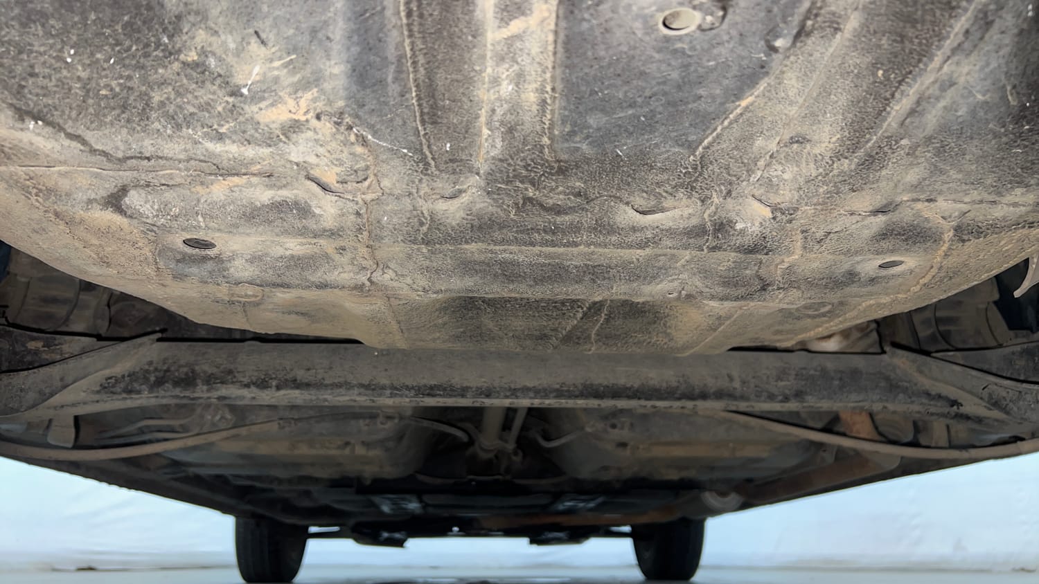 Used 2015 Honda Jazz V AT Petrol Petrol Automatic extra REAR UNDERBODY VIEW (TAKEN FROM REAR)
