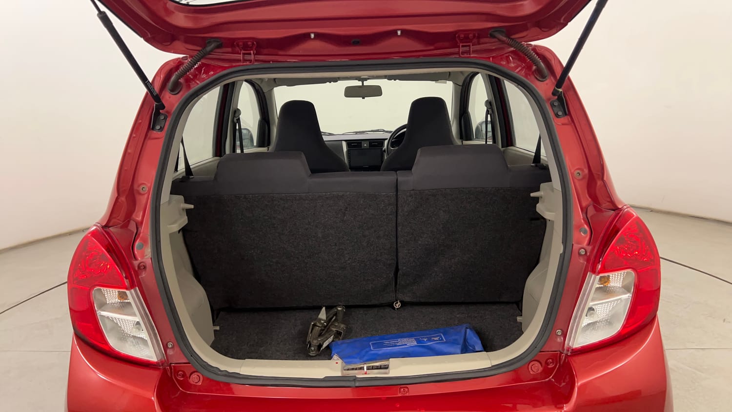 Used 2016 Maruti Suzuki Celerio ZXi AMT Petrol Automatic interior DICKY INSIDE VIEW