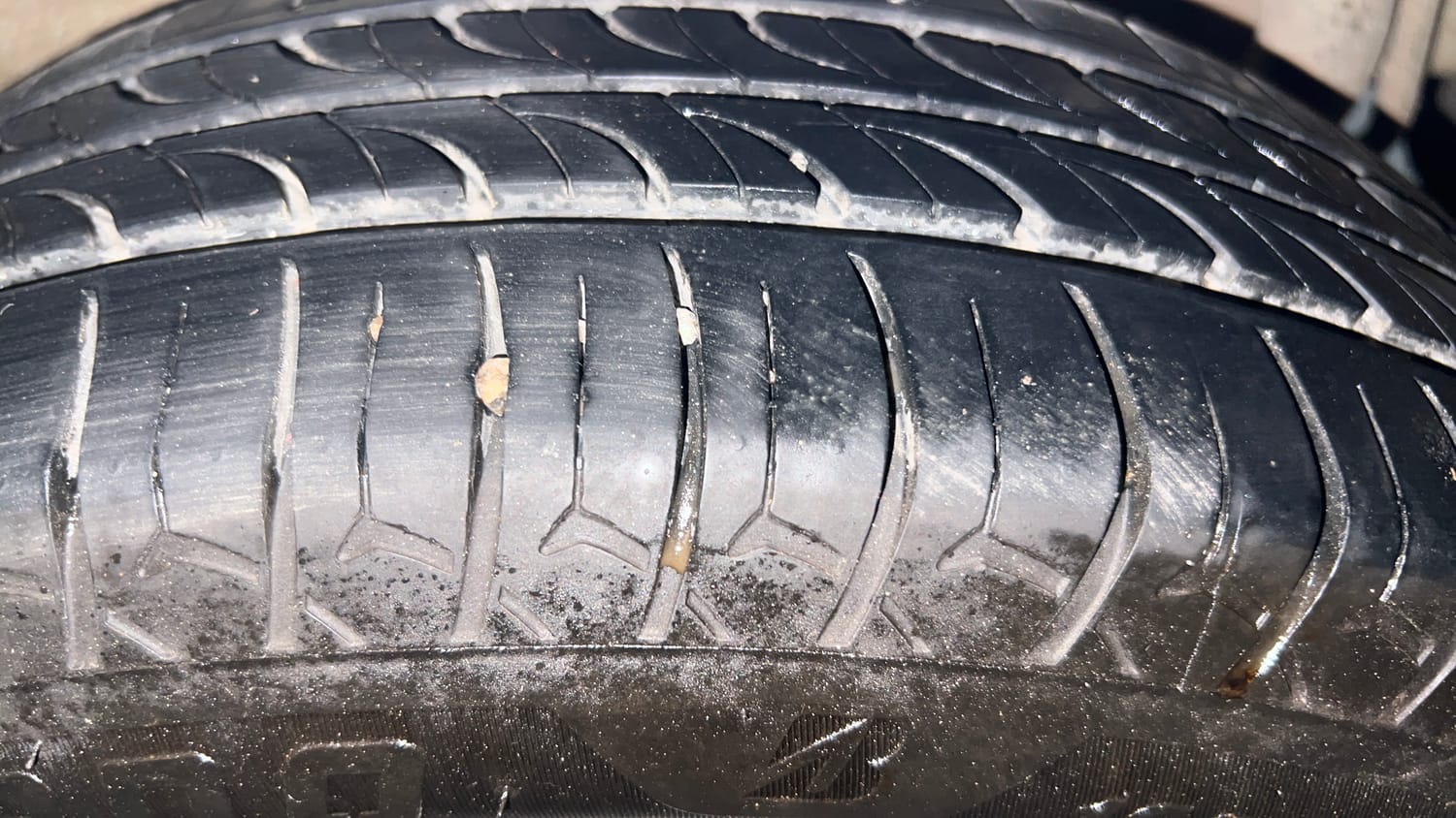Used 2019 Maruti Suzuki Celerio ZXi Petrol Manual tyres LEFT REAR TYRE TREAD VIEW