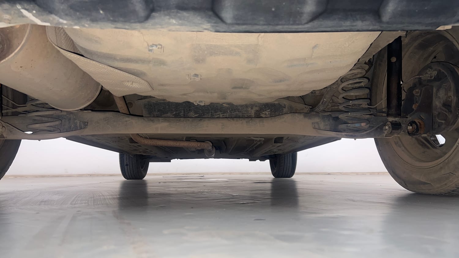 Used 2021 Nissan Magnite XL Petrol Manual extra REAR UNDERBODY VIEW (TAKEN FROM REAR)