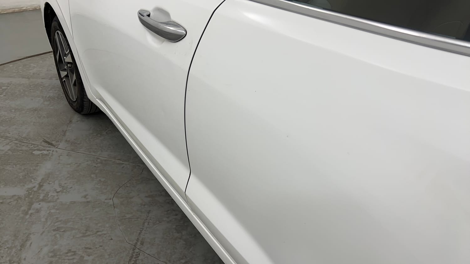 Used 2023 Hyundai Aura SX 1.2 CNG Cng Manual dents MINOR SCRATCH