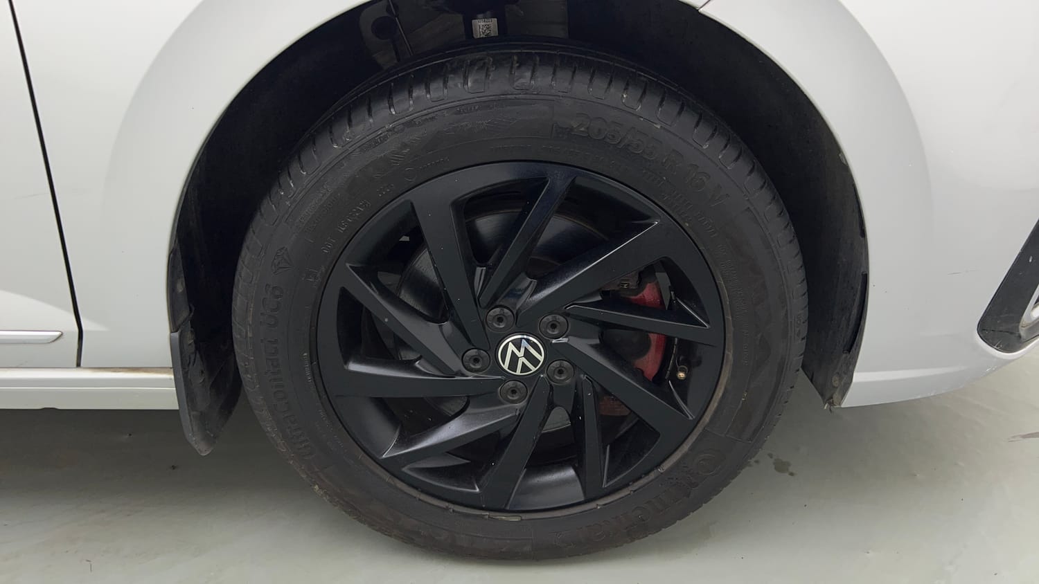 Used 2023 Volkswagen Virtus GT Plus 1.5 TSI EVO DSG Petrol Automatic tyres RIGHT FRONT TYRE RIM VIEW