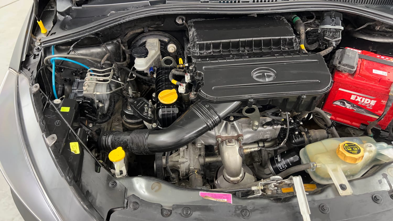 Used 2020 Tata Tiago Revotron XZ Petrol Manual engine ENGINE RIGHT SIDE VIEW