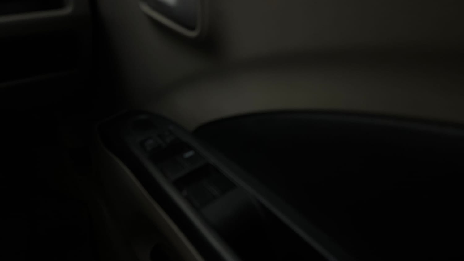 Used 2015 Maruti Suzuki Celerio VXi AMT Petrol Automatic top_features Central locking
