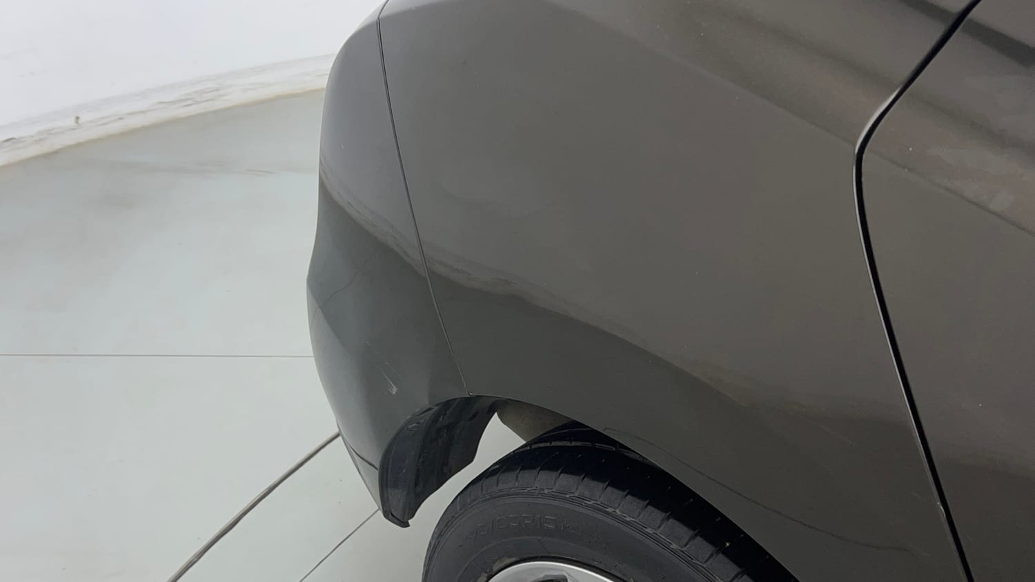 Used 2022 Honda Jazz VX CVT Petrol Automatic dents MINOR SCRATCH