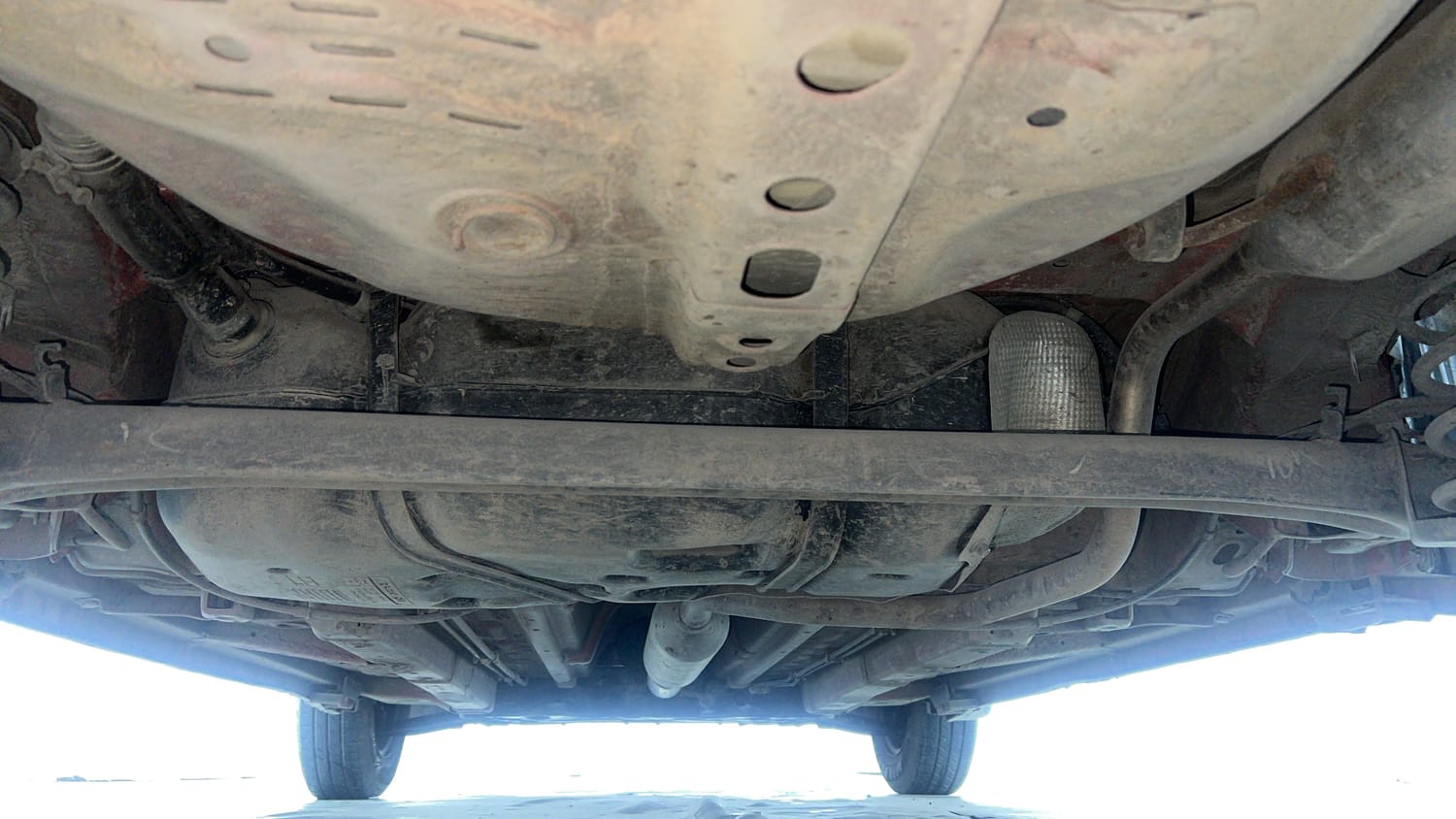 Used 2015 Maruti Suzuki Swift VXi Petrol Manual extra REAR UNDERBODY VIEW (TAKEN FROM REAR)