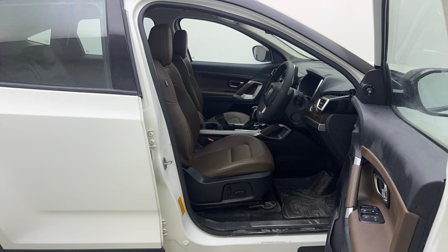 Used 2021 Tata Harrier XZA Plus Dual Tone Diesel Automatic interior RIGHT SIDE FRONT DOOR CABIN VIEW