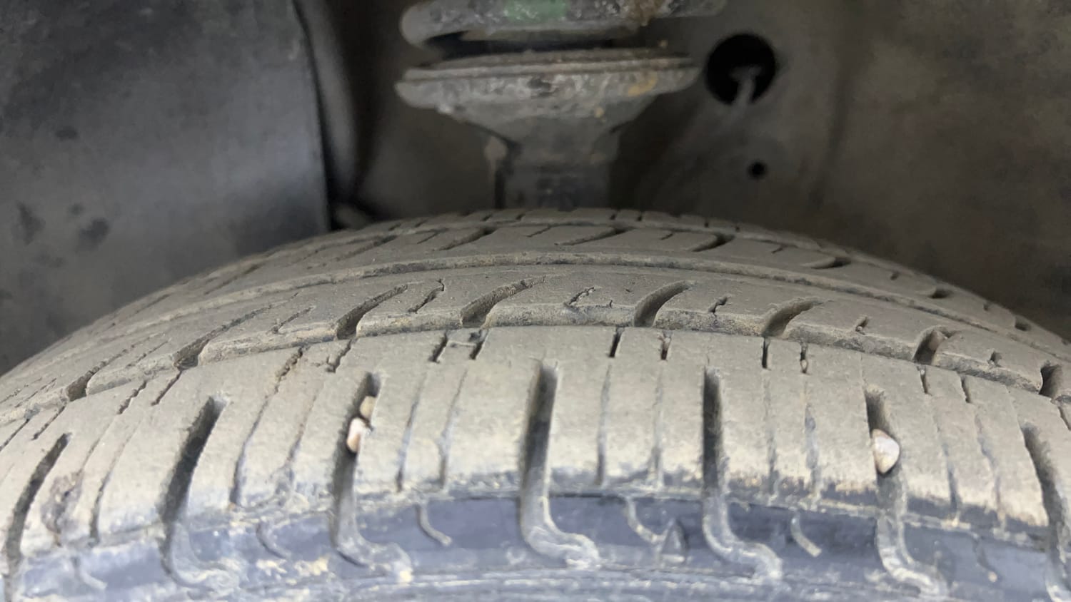 Used 2020 Maruti Suzuki Wagon R ZXi 1.2 Petrol Manual tyres LEFT FRONT TYRE TREAD VIEW