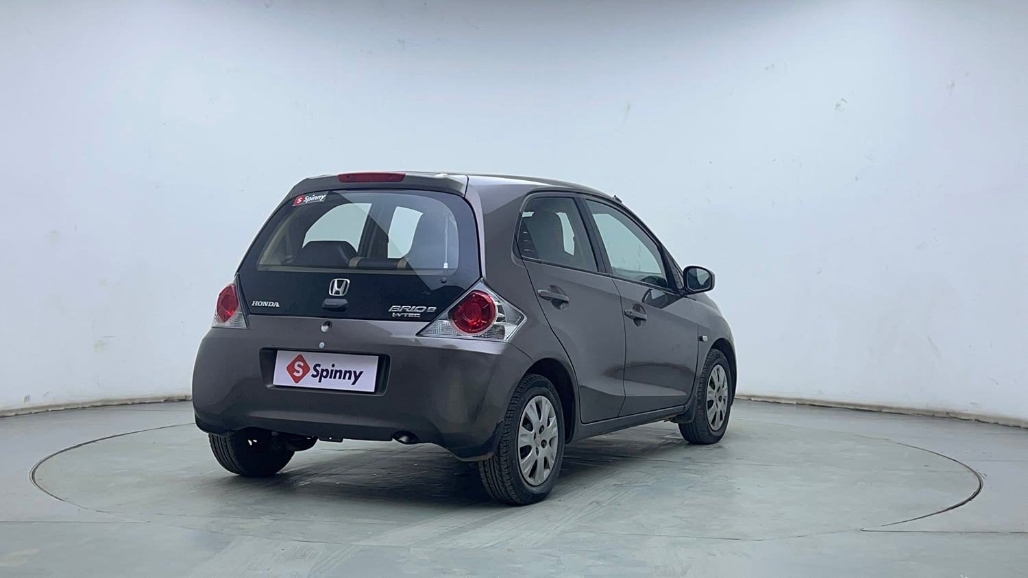 Used 2013 Honda Brio S(O)MT Petrol Manual exterior RIGHT REAR CORNER VIEW