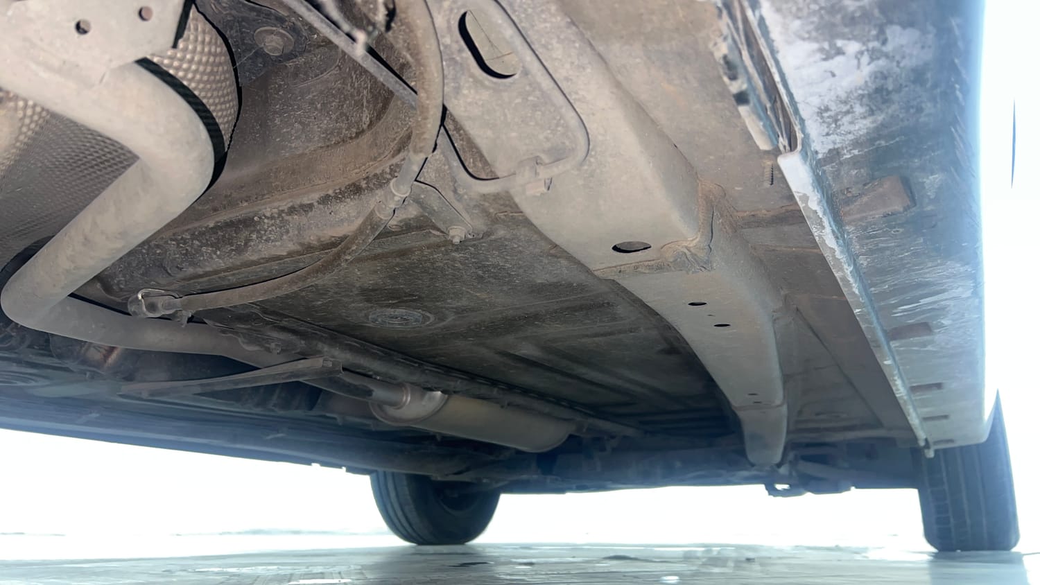 Used 2017 Maruti Suzuki Baleno Delta 1.2 Petrol Manual extra REAR RIGHT UNDERBODY VIEW