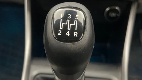 Used 2022 Tata Altroz XZ Petrol Petrol Manual interior GEAR  KNOB VIEW